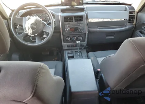 2010 Jeep Liberty Sport z USA, uszkodzony, nr VIN 1J4PN2GK1AW154695